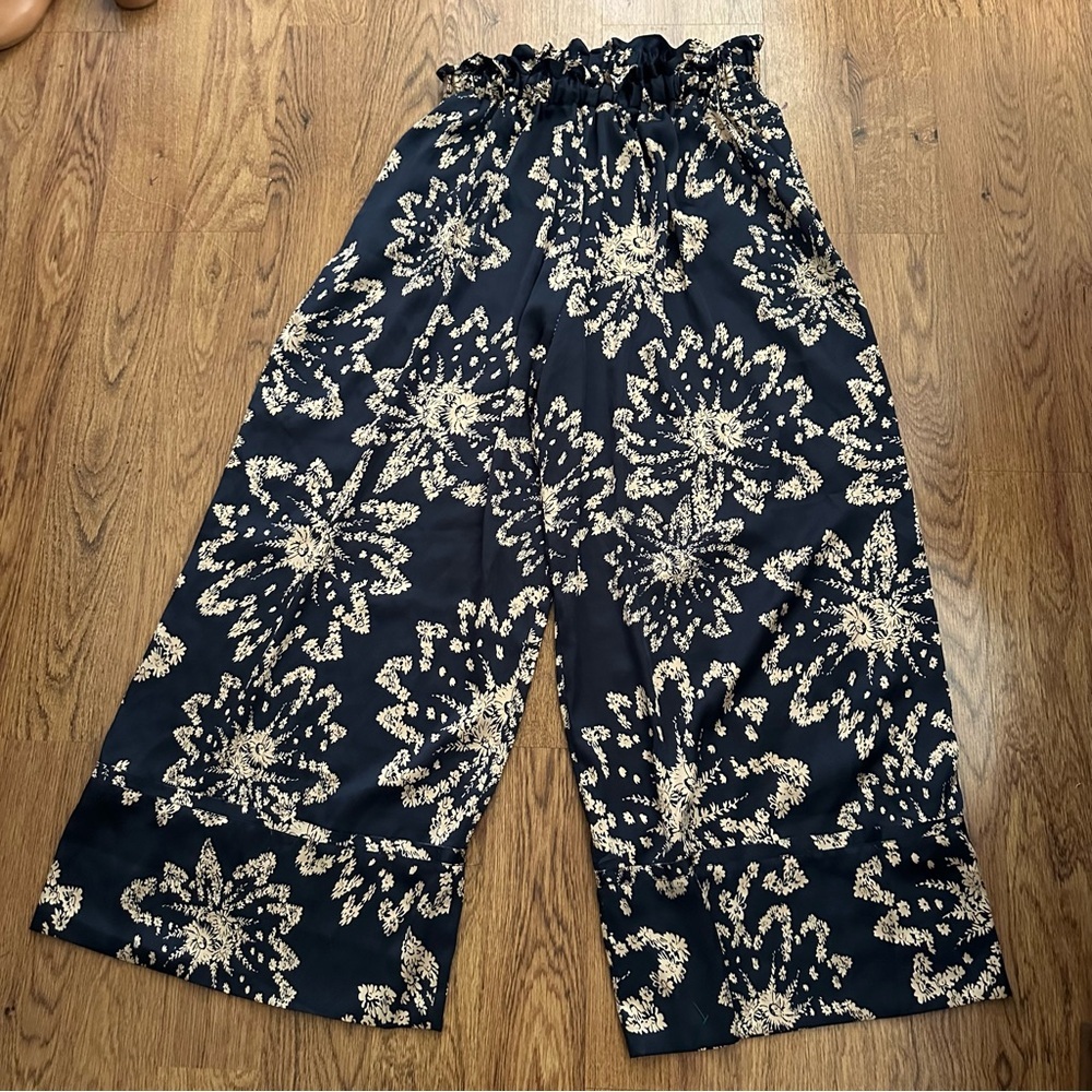 Free People intimately blue Tan Floral Pants size medium elastic waist wide leg